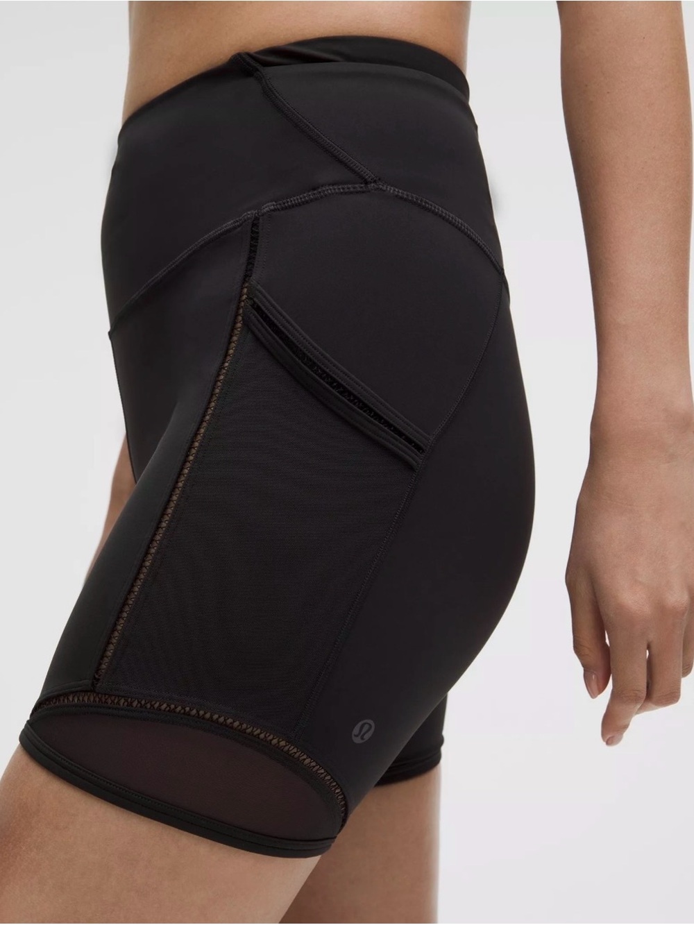 Lululemon Fast and Free High-Rise Lace Trim Short 6" 5 Pocket Black